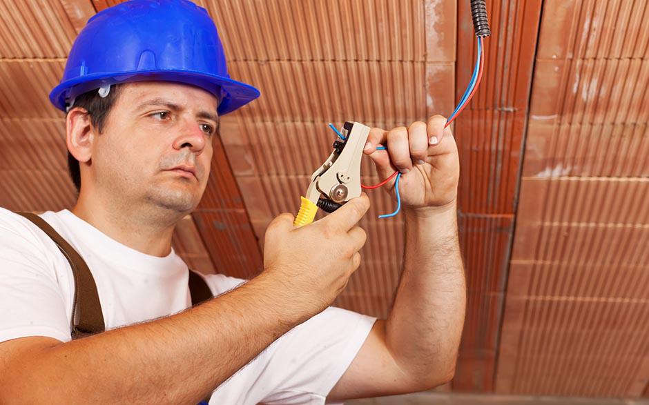 ouvrier électricien Créteil